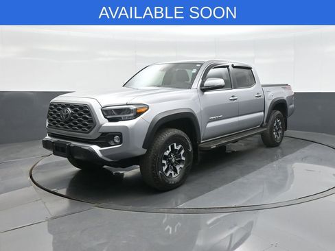 Used 2021 Toyota Tacoma TRD Off-Road w/ TRD Premium Off Road Package image 3