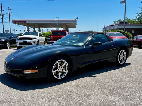 Used 2004 Chevrolet Corvette Convertible w/ Preferred Equipment Group RWD image 1