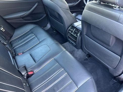 Used 2019 BMW 530e RWD image 31