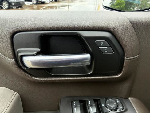 Used 2020 Chevrolet Silverado 1500 RST AWD/4WD image 9