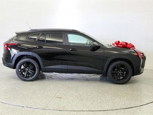 New 2026 Chevrolet Trax ACTIV w/ Driver Confidence Package image 8