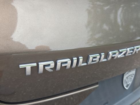 Used 2021 Chevrolet TrailBlazer ACTIV w/ Sun and Liftgate Package FWD image 30