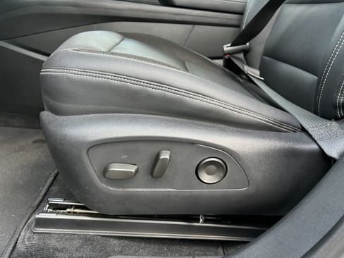 Used 2024 Chevrolet Blazer EV LT AWD/4WD image 25