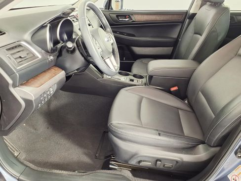 Used 2017 Subaru Outback 3.6R Limited image 14