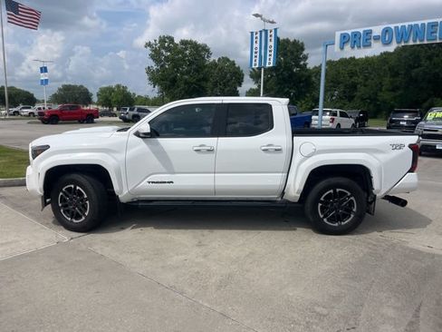 Used 2024 Toyota Tacoma TRD Sport RWD image 3