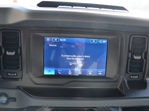 Used 2022 Ford Bronco Big Bend w/ Sasquatch Package image 11