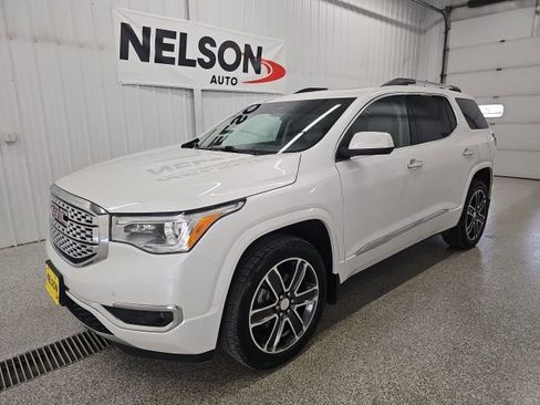 Used 2018 GMC Acadia Denali w/ LPO, Floor Liner Package image 4