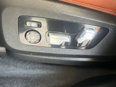 Used 2024 BMW X5 xDrive40i w/ M Sport Package AWD/4WD image 49