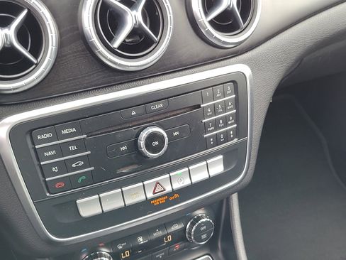Used 2017 Mercedes-Benz CLA 250 image 28