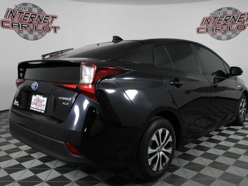 Used 2022 Toyota Prius XLE w/ Advanced Technology Package image 7