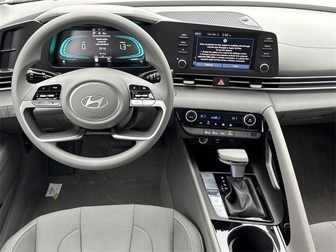 New 2026 Hyundai Elantra Blue image 22