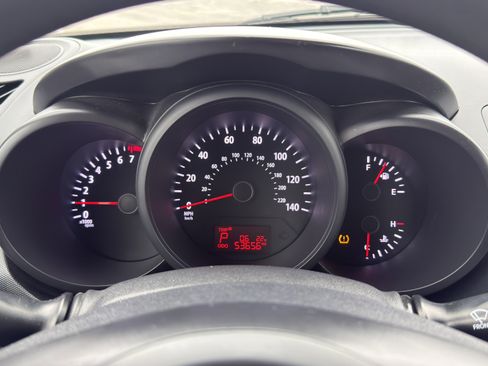 Used 2013 Kia Soul image 17