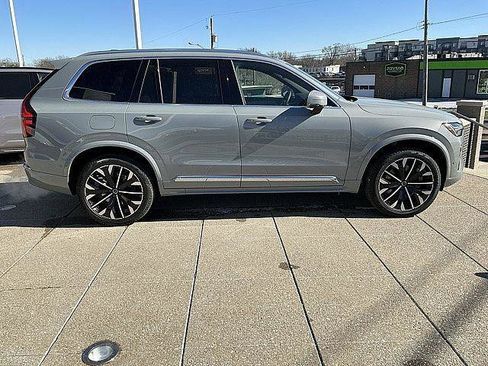 New 2026 Volvo XC90 T8 Plus w/ Protection Package Premier AWD/4WD image 7