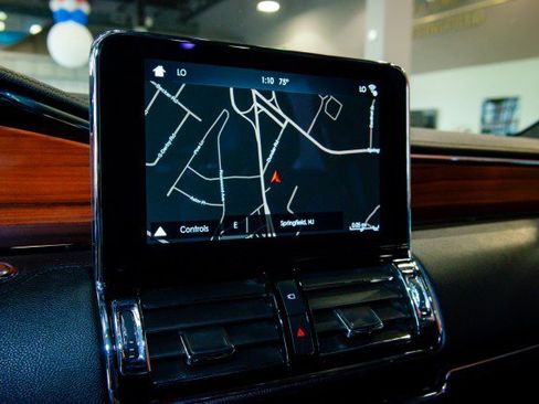 Used 2019 Lincoln Navigator L Reserve w/ Cargo Package AWD/4WD image 39