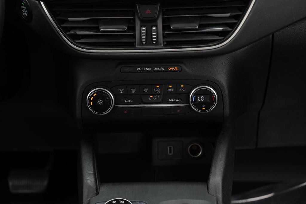 Used 2020 Ford Escape SE FWD image 40