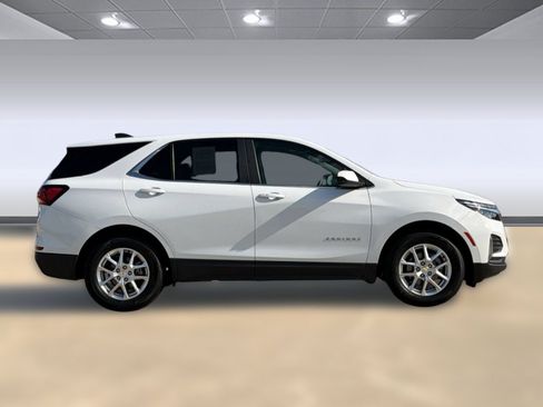 Used 2024 Chevrolet Equinox LT FWD image 8
