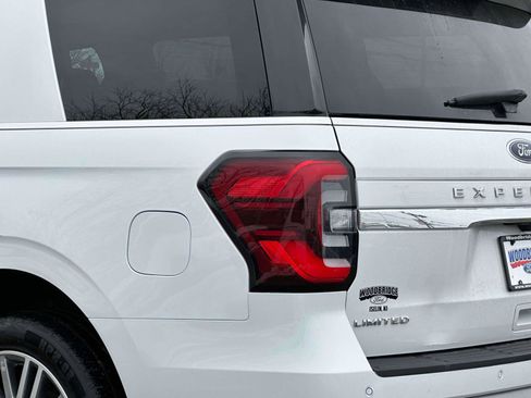 Used 2024 Ford Expedition Limited image 8