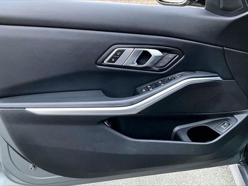 Used 2023 BMW 330i xDrive Sedan w/ Driving Assistance Package image 27