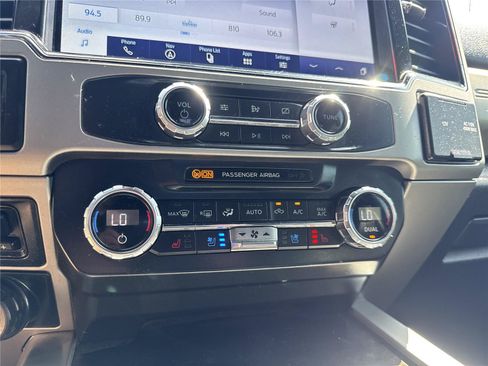 Used 2022 Ford F350 Lariat w/ Chrome Package AWD/4WD image 24
