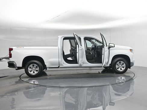 Used 2023 Chevrolet Silverado 1500 LT w/ Protection Package image 5