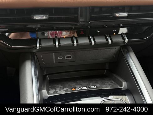 New 2026 GMC Canyon AT4 w/ Technology Plus Package AWD/4WD image 18