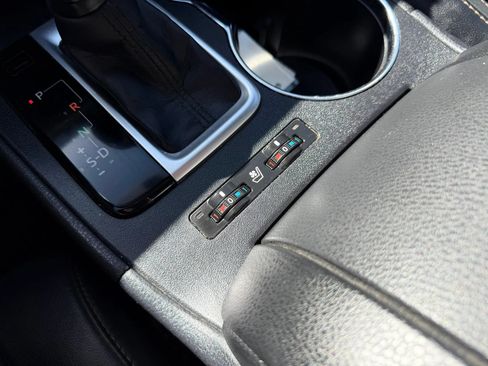 Used 2015 Toyota Highlander Limited AWD/4WD image 35