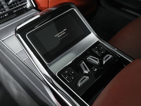 Used 2024 Audi S8 4.0T image 86