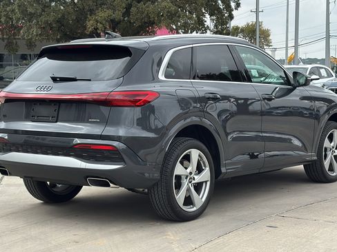 Certified 2025 Audi Q5 Premium Plus w/ Premium Plus image 7