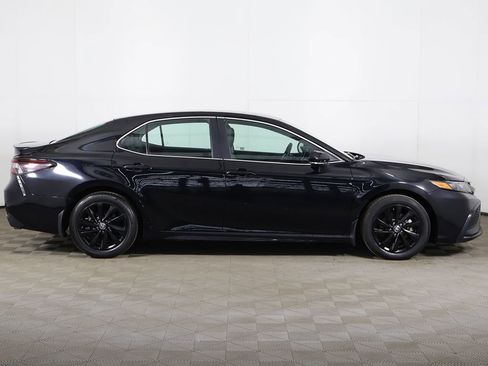 Used 2024 Toyota Camry SE image 17