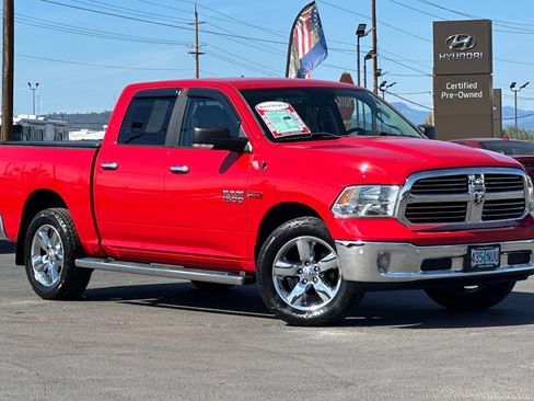 Used 2017 RAM 1500 Big Horn AWD/4WD image 2
