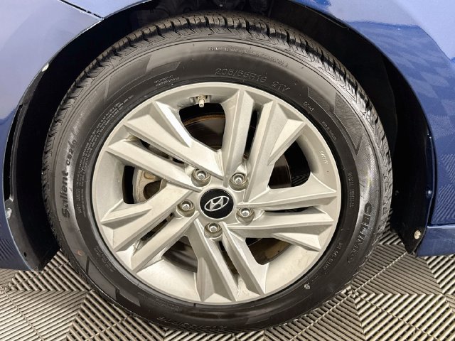 Used 2020 Hyundai Elantra SEL FWD image 38