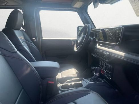 New 2025 Jeep Wrangler Unlimited Rubicon 392 AWD/4WD image 15
