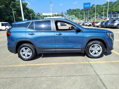 Used 2024 GMC Terrain SLE AWD/4WD image 7