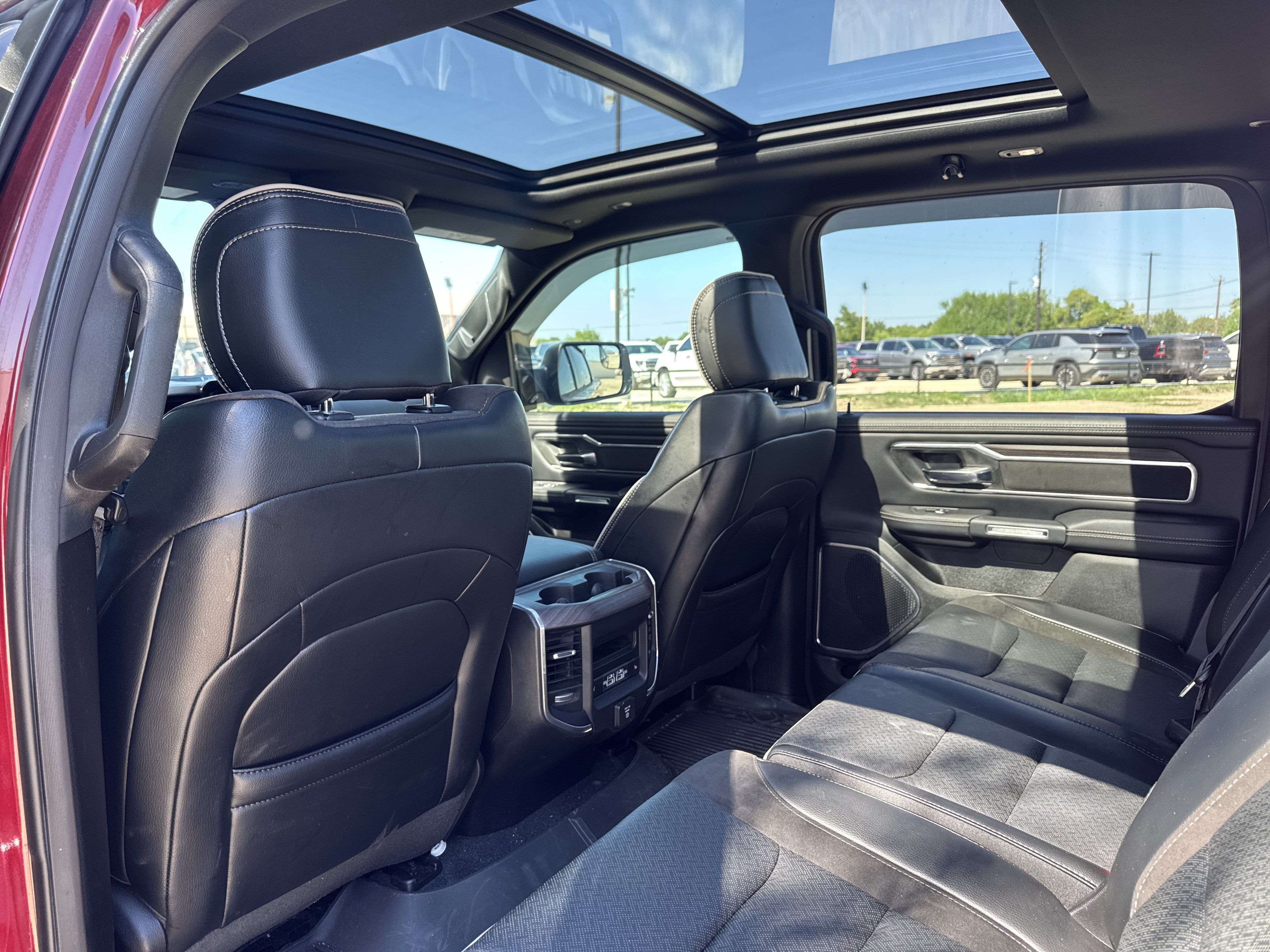 Used 2025 RAM 1500 Laramie w/ Laramie Southwest Edition AWD/4WD image 8