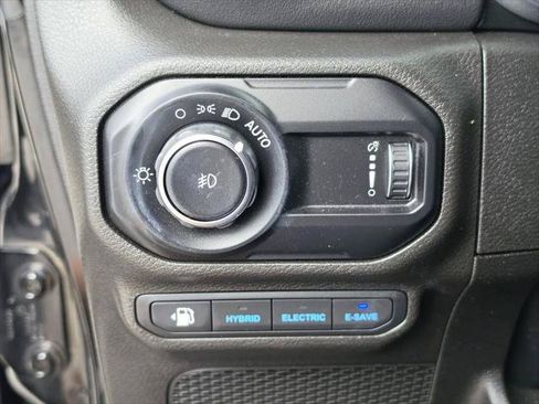Certified 2023 Jeep Wrangler Unlimited Sahara AWD/4WD image 27