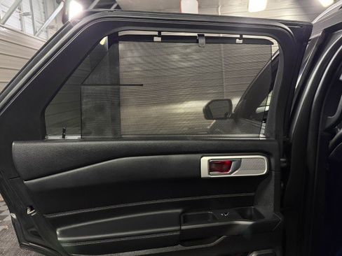 Used 2020 Ford Explorer Limited image 36