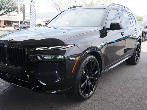 Used 2024 BMW X7 xDrive40i w/ M Sport Package AWD/4WD image 7