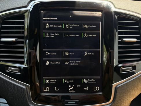 Used 2017 Volvo XC90 T6 Momentum w/ Vision Package AWD/4WD image 35