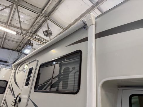 Used 2007 Ford E-450 and Econoline 450 image 21