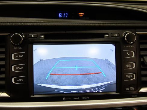 Used 2019 Toyota Highlander XLE w/ Protection Package #3 AWD/4WD image 25