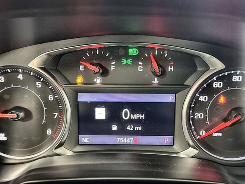 Used 2022 Chevrolet Blazer LT w/ Sound & Technology Package FWD image 18