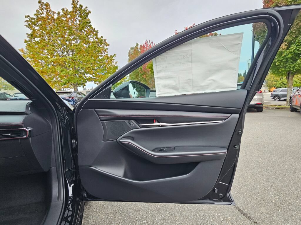 New 2026 MAZDA MAZDA3 Carbon AWD/4WD image 32