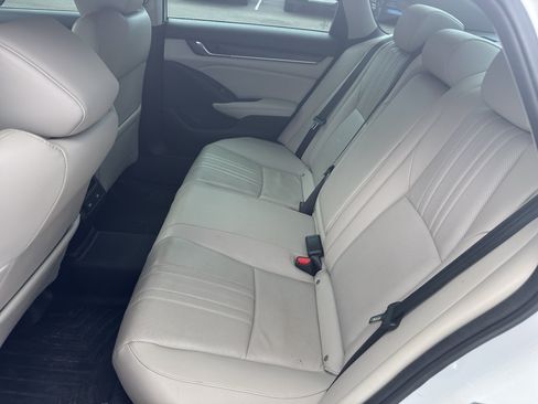 Used 2021 Honda Accord EX-L image 9