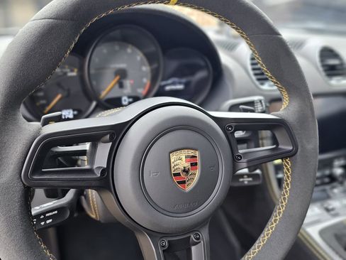 Used 2024 Porsche 718 Cayman GT4 RS RWD image 10