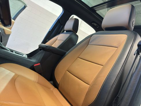 Used 2018 Chevrolet Equinox Premier image 14