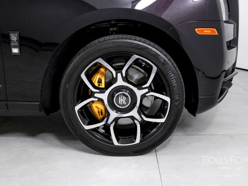 Certified 2023 Rolls-Royce Cullinan Black Badge w/ Driver's Package AWD/4WD image 38