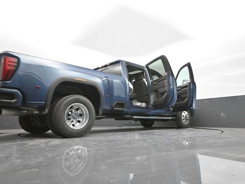 New 2026 GMC Sierra 3500 Denali w/ Denali Reserve Package image 46