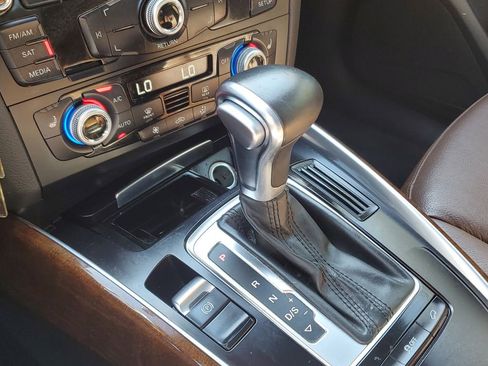 Used 2017 Audi Q5 2.0T Premium image 32