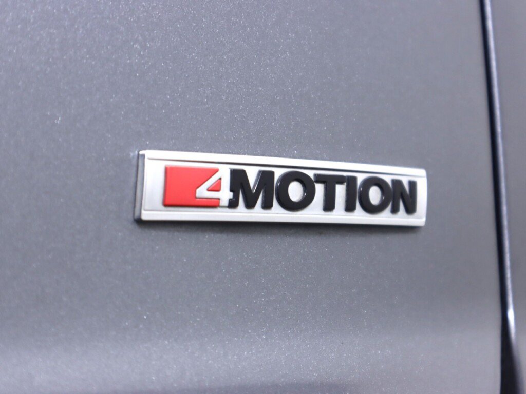 Used 2021 Volkswagen Atlas Cross Sport SEL AWD/4WD image 39