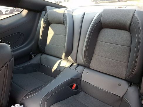 Used 2025 Ford Mustang Coupe RWD image 10